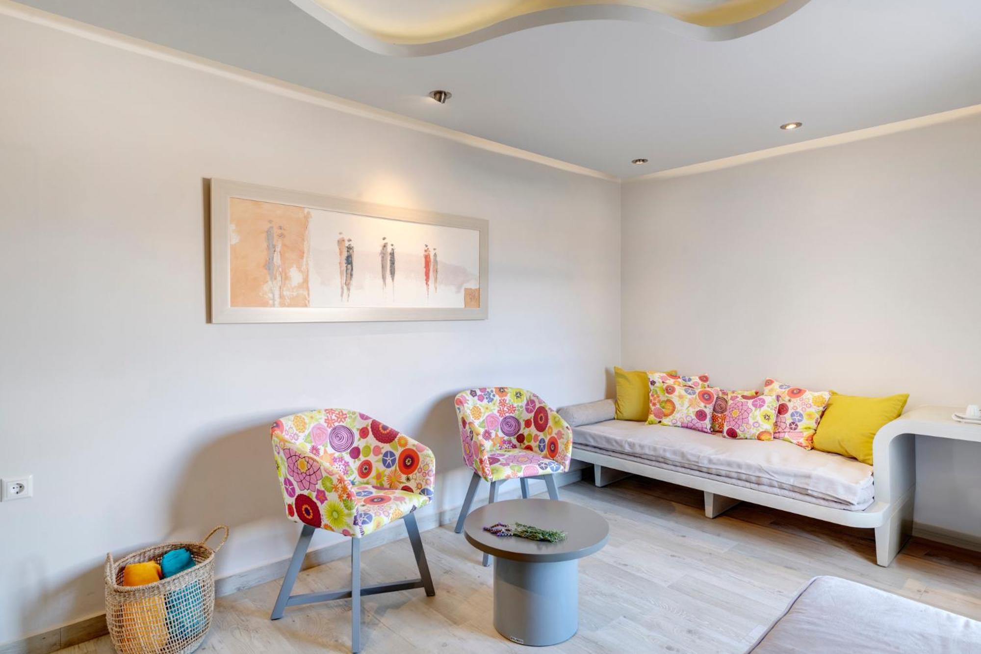 Kouros Art Hotel (Adults Only) Stelida  Room photo
