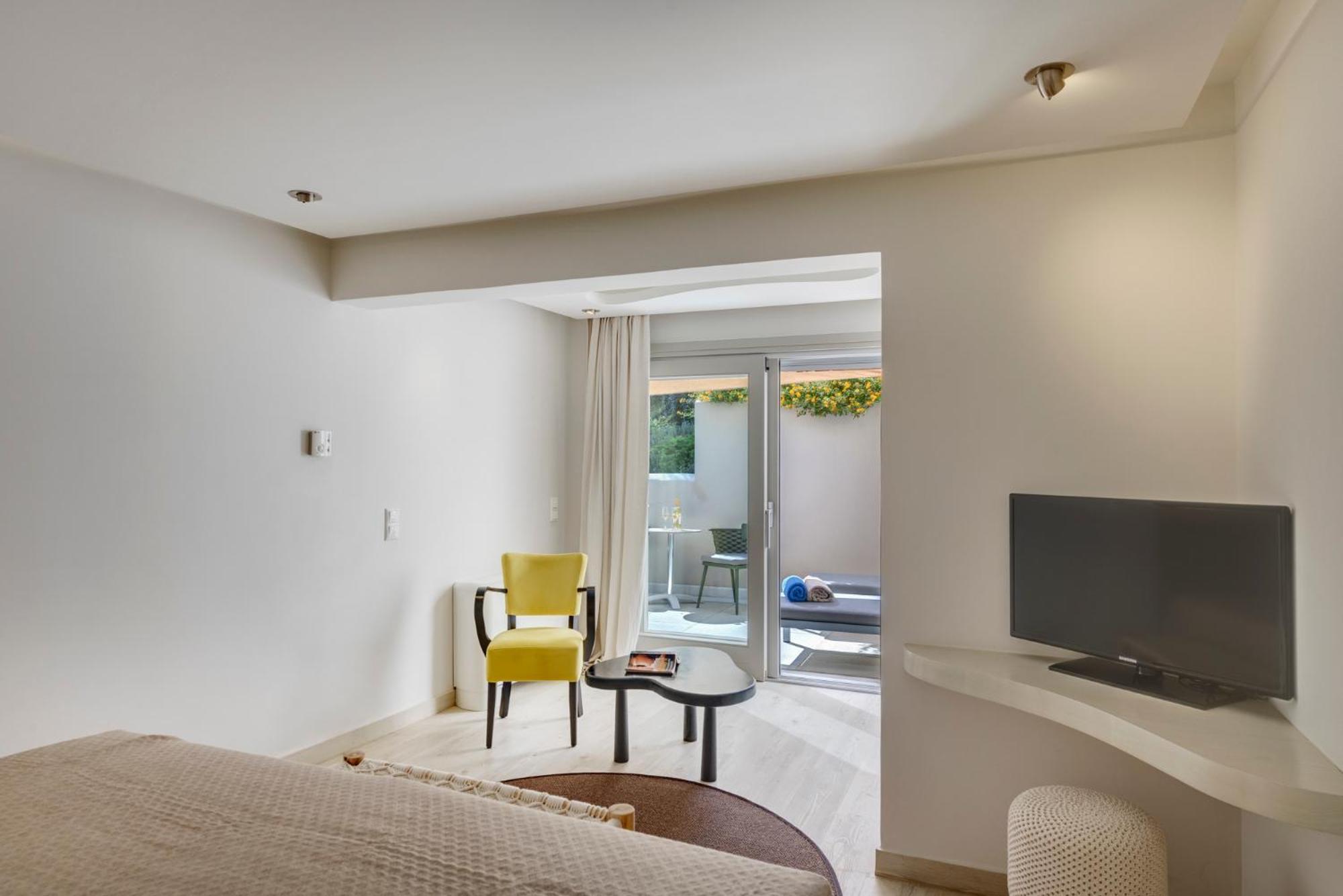 Kouros Art Hotel (Adults Only) Stelida  Room photo